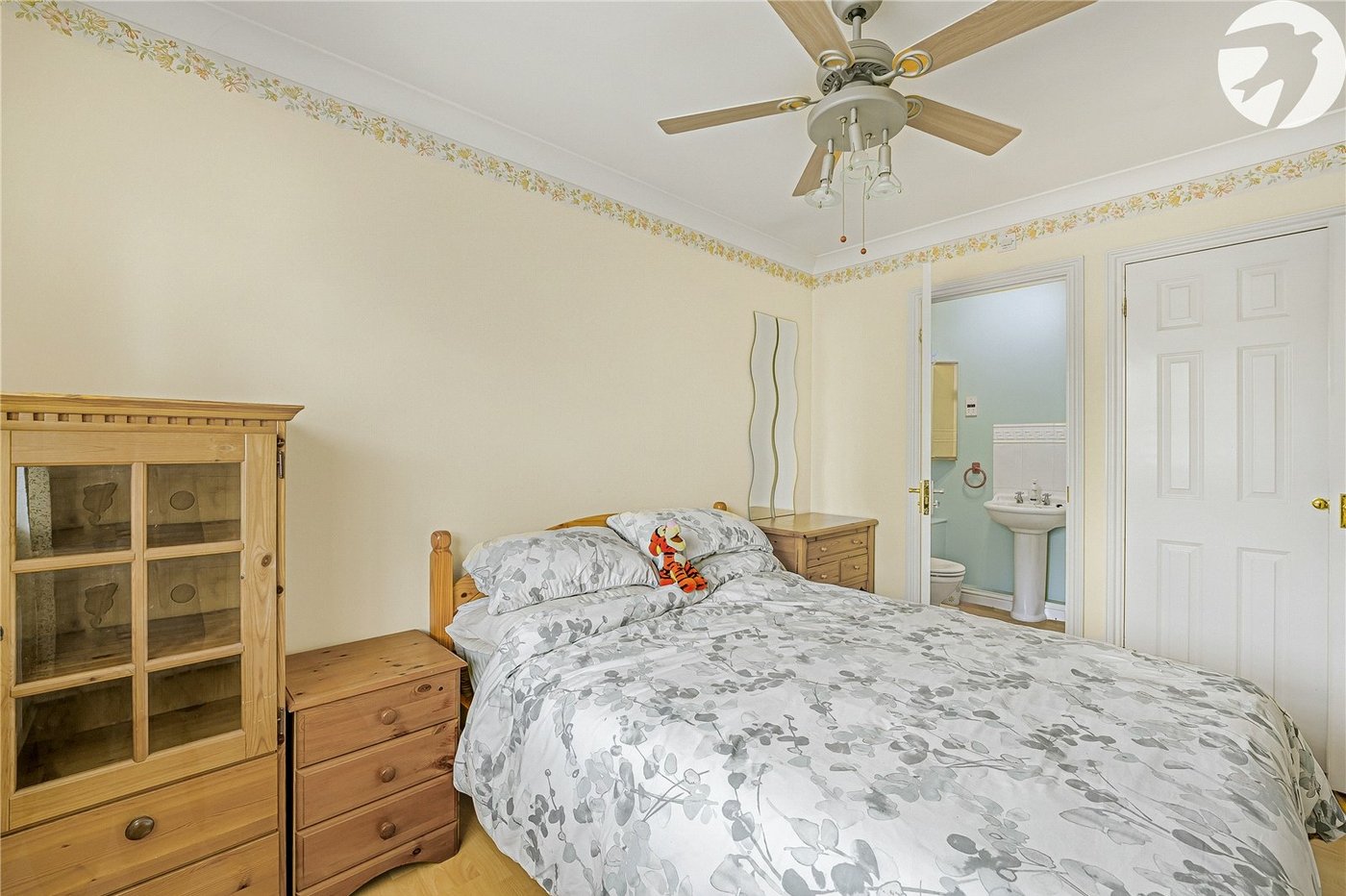 3 bedroom house for sale in Swanscombe | Robinson Jackson