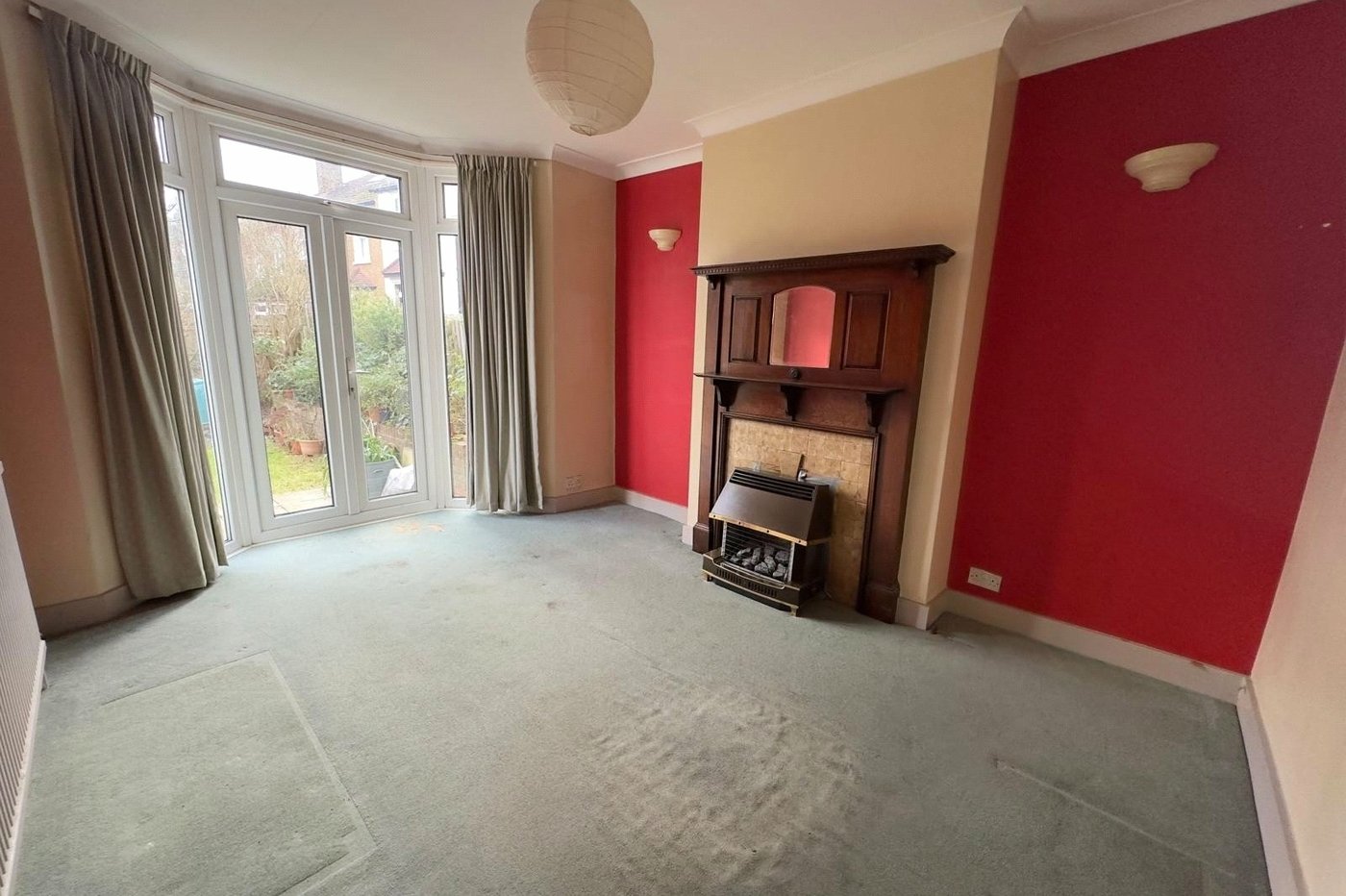 3 bedroom house for sale in London | Robinson Jackson