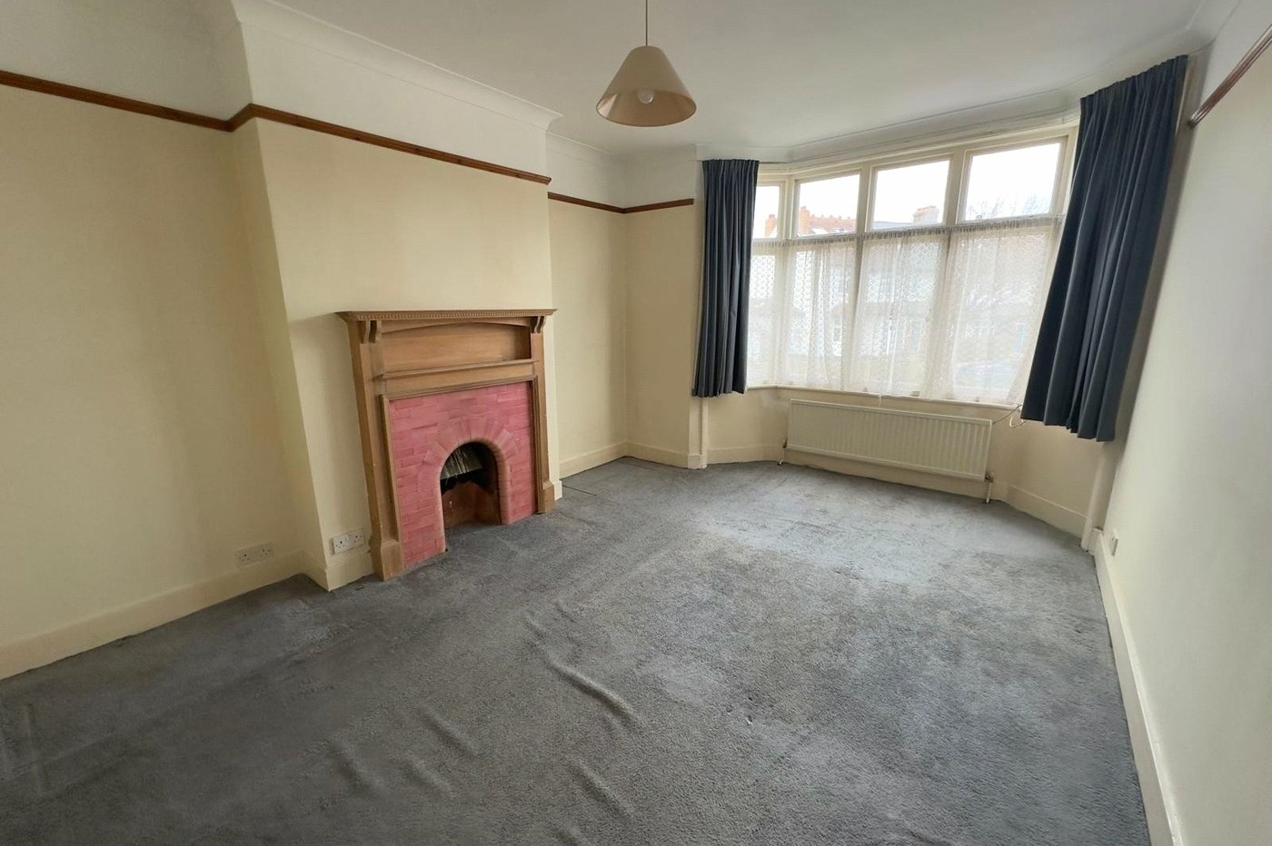 3 bedroom house for sale in London | Robinson Jackson