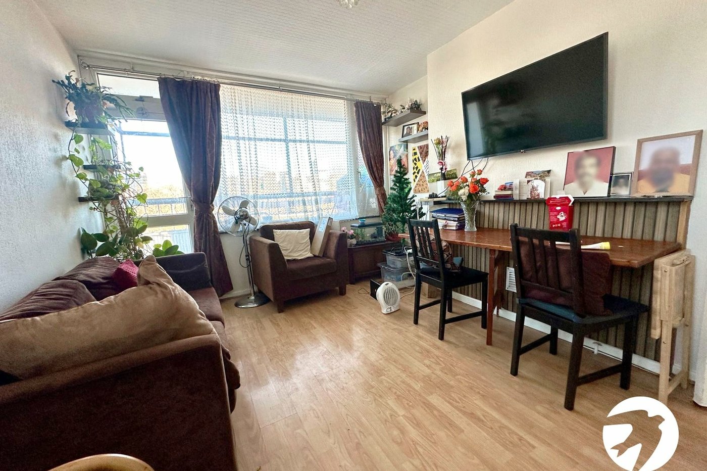 2 bedroom property for sale in London | Robinson Jackson