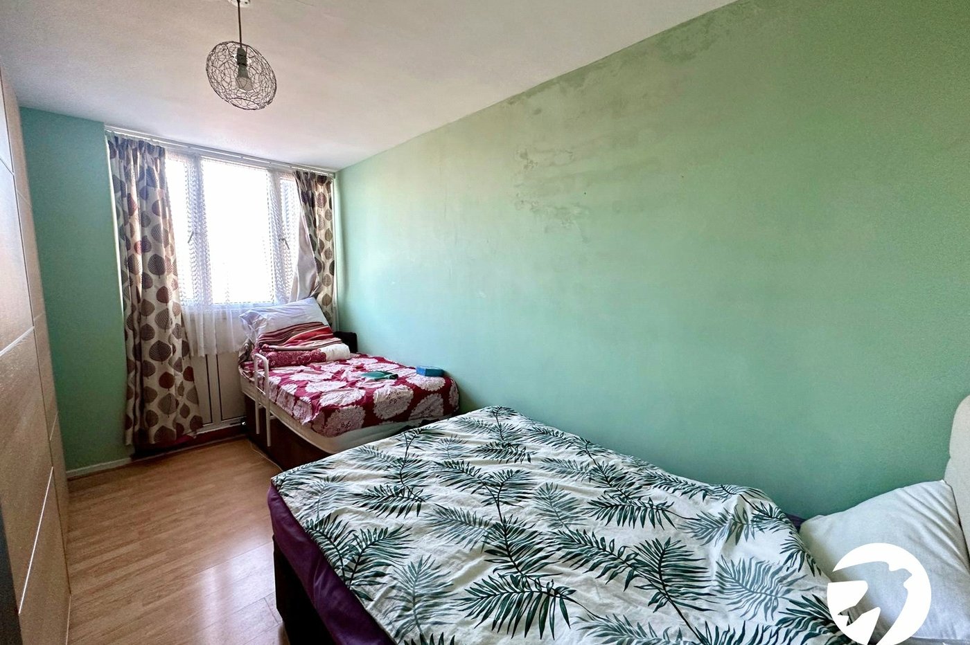 2 bedroom property for sale in London | Robinson Jackson