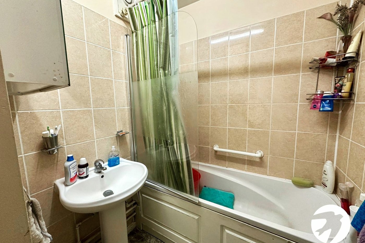 2 bedroom property for sale in London | Robinson Jackson