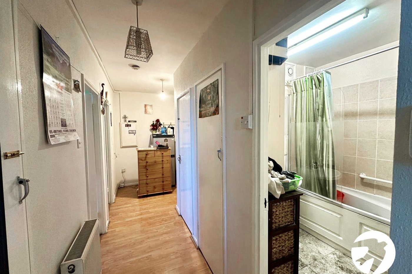 2 bedroom property for sale in London | Robinson Jackson