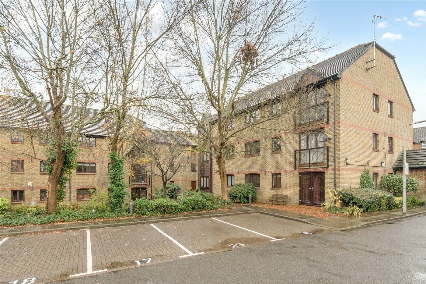 1 bedroom property for sale in London | Robinson Jackson