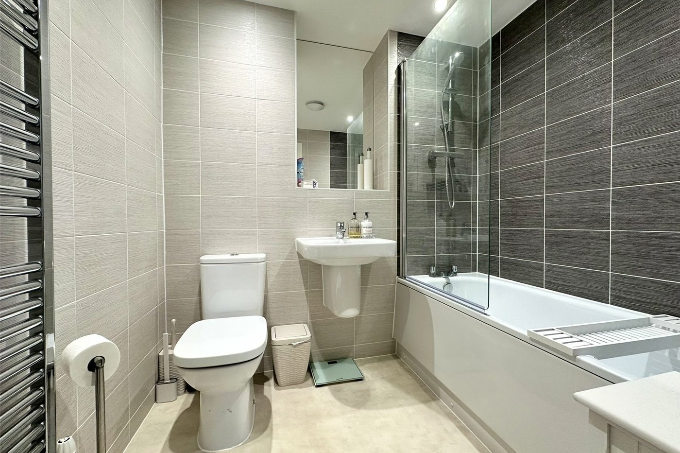 2 bedroom property for sale in Castle Hill | Robinson Jackson