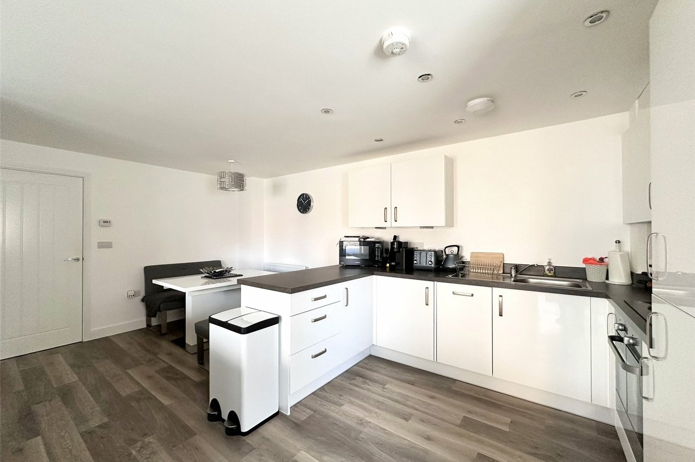 2 bedroom property for sale in Castle Hill | Robinson Jackson