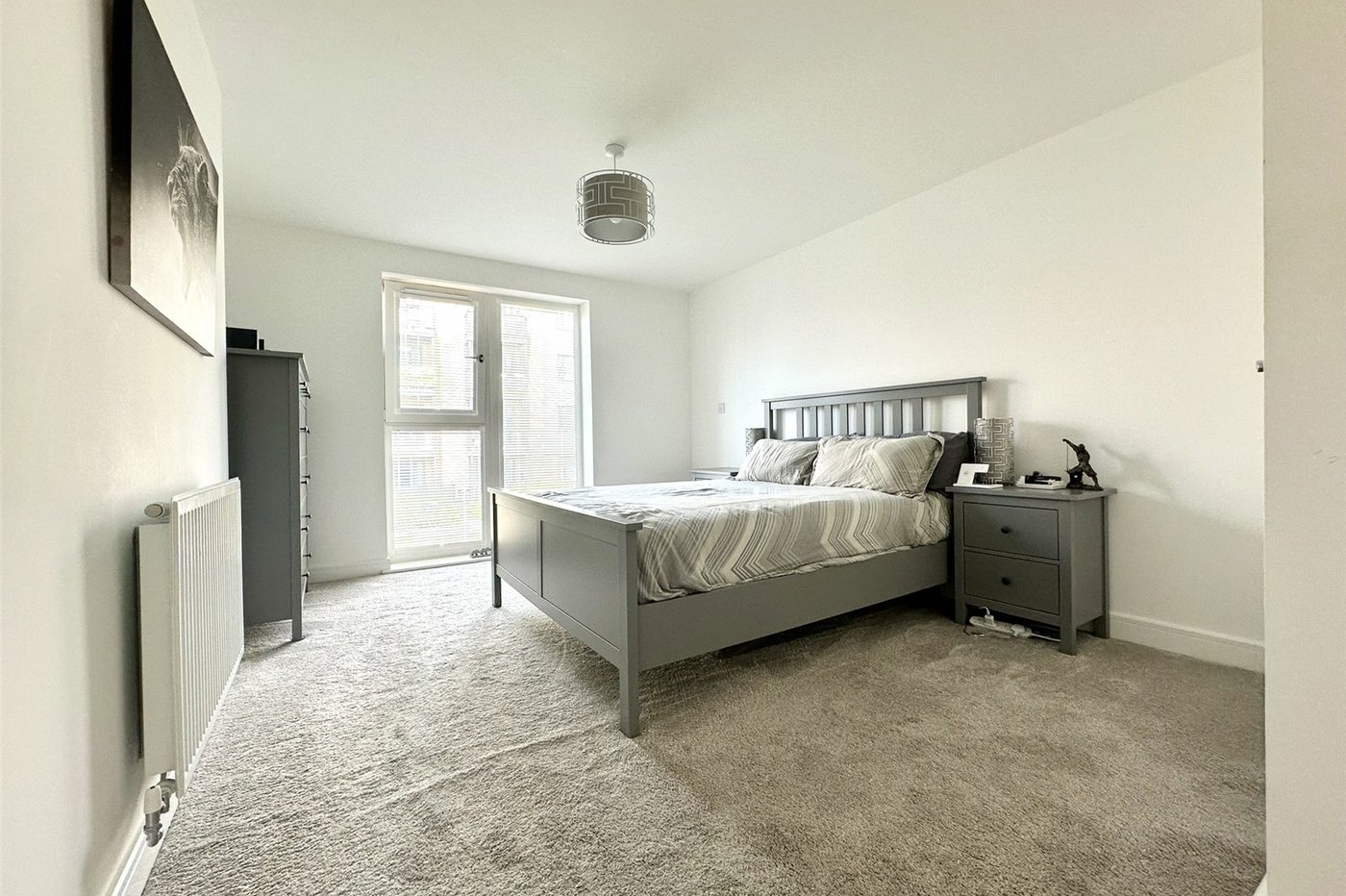 2 bedroom property for sale in Castle Hill | Robinson Jackson