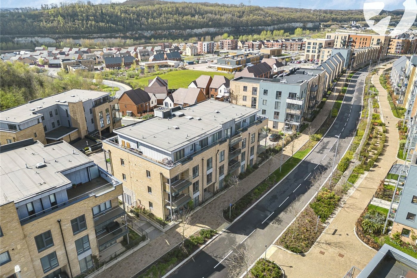 2 bedroom property for sale in Castle Hill | Robinson Jackson