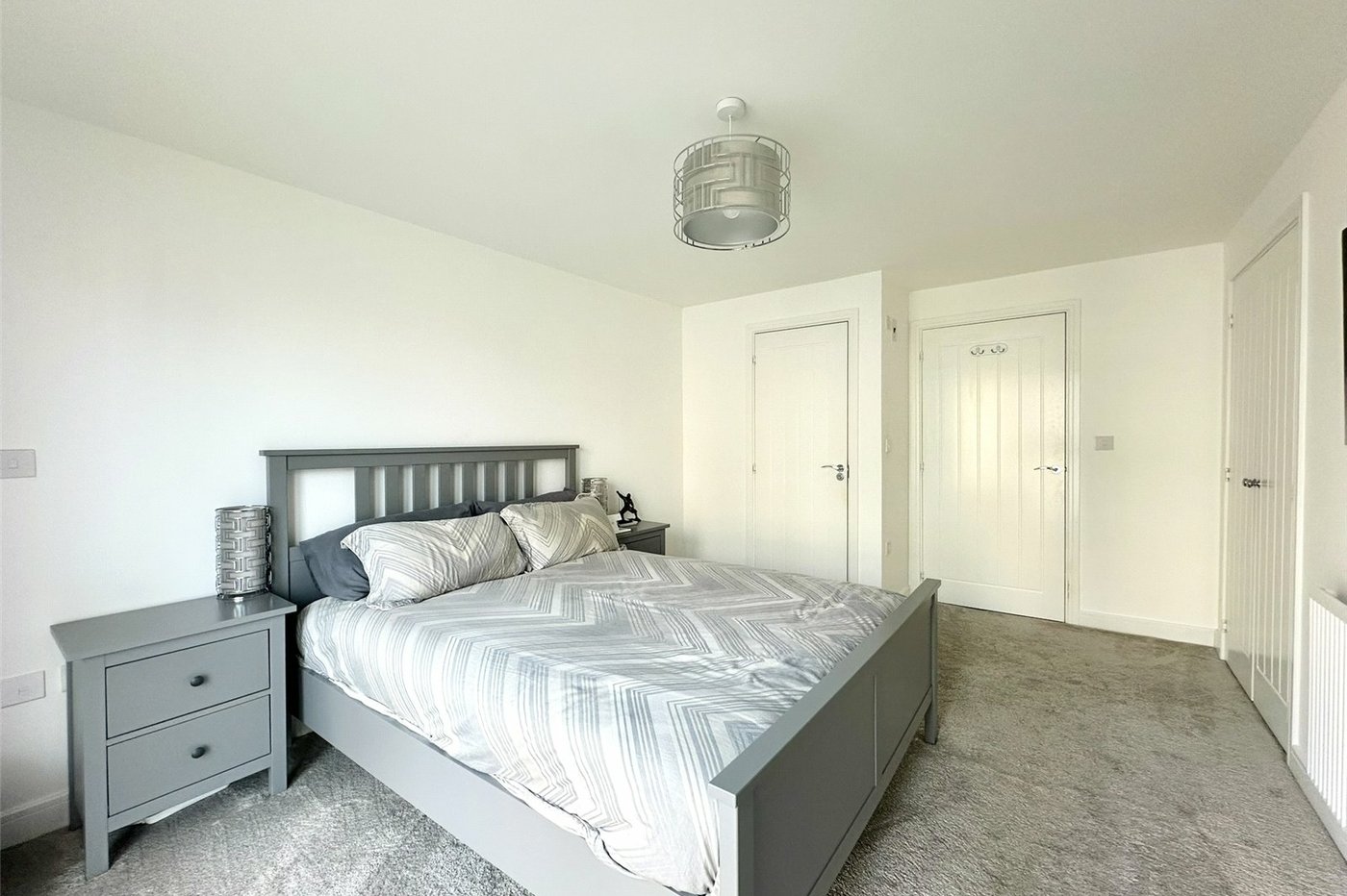 2 bedroom property for sale in Castle Hill | Robinson Jackson