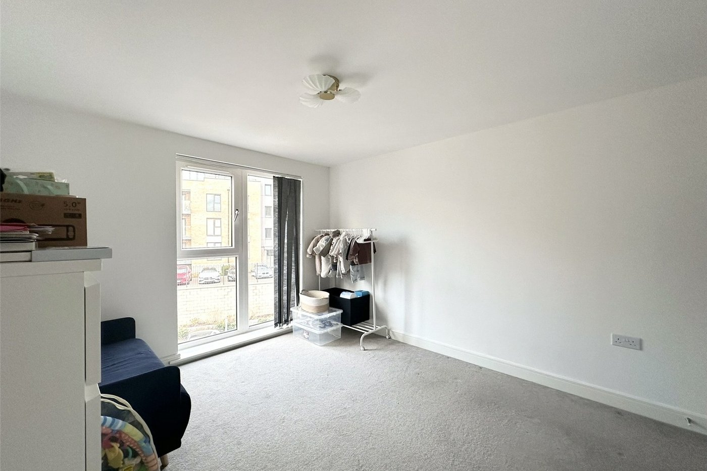 2 bedroom property for sale in Castle Hill | Robinson Jackson