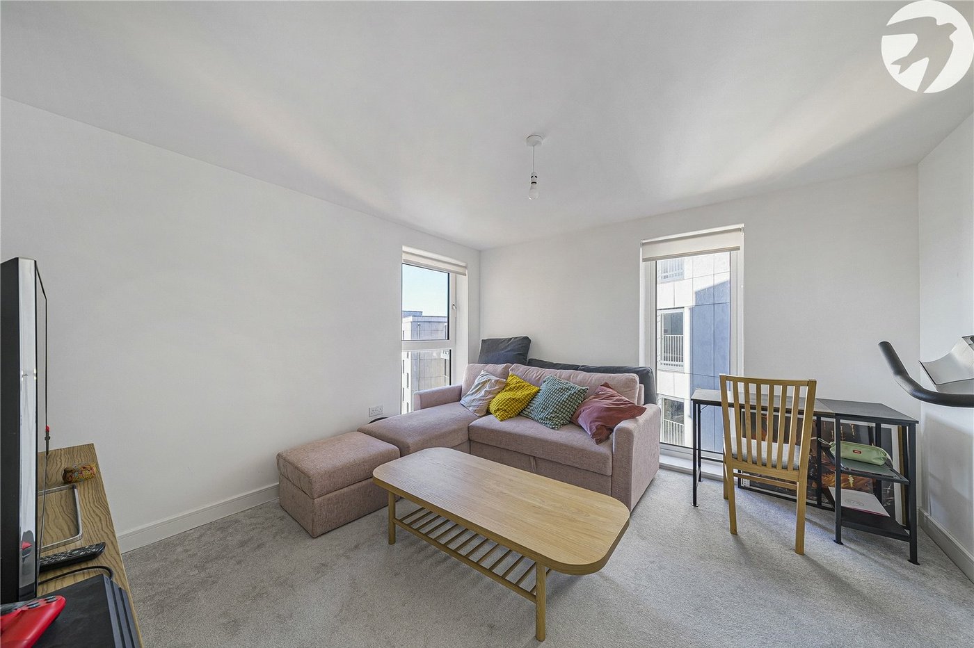 2 bedroom property for sale in Castle Hill | Robinson Jackson