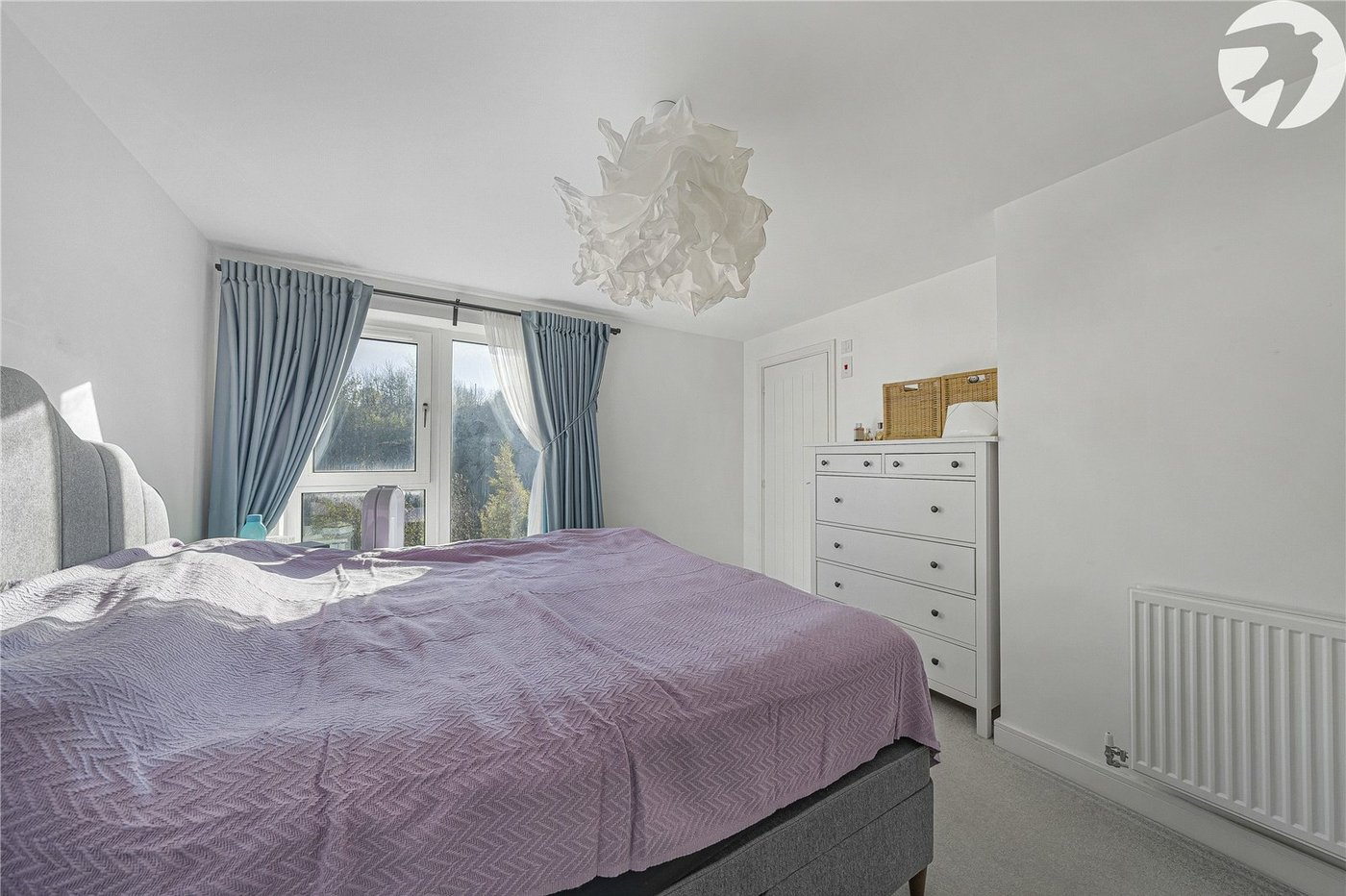 2 bedroom property for sale in Castle Hill | Robinson Jackson