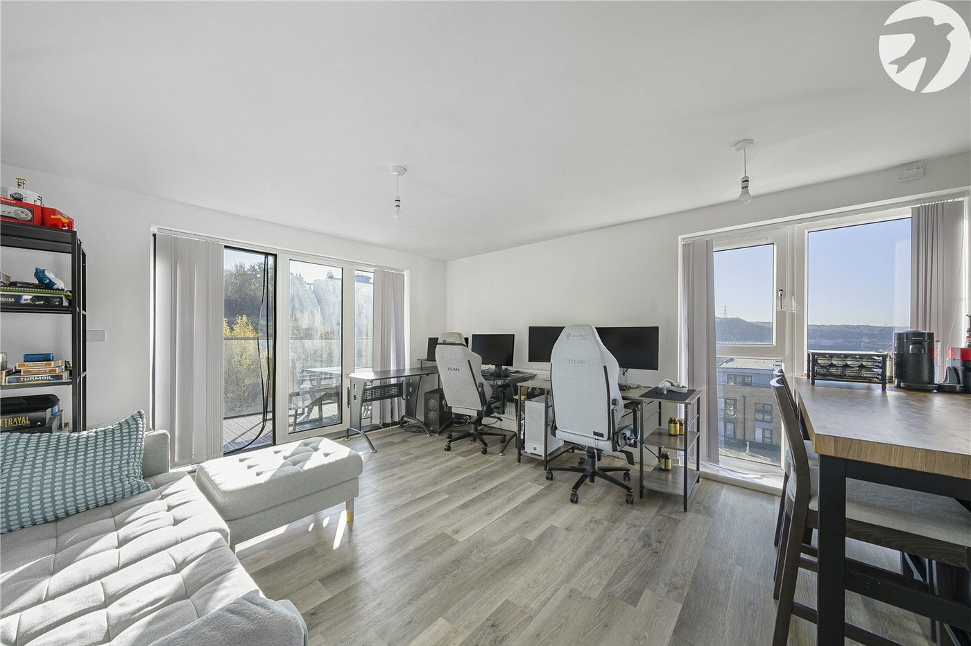 2 bedroom property for sale in Castle Hill | Robinson Jackson