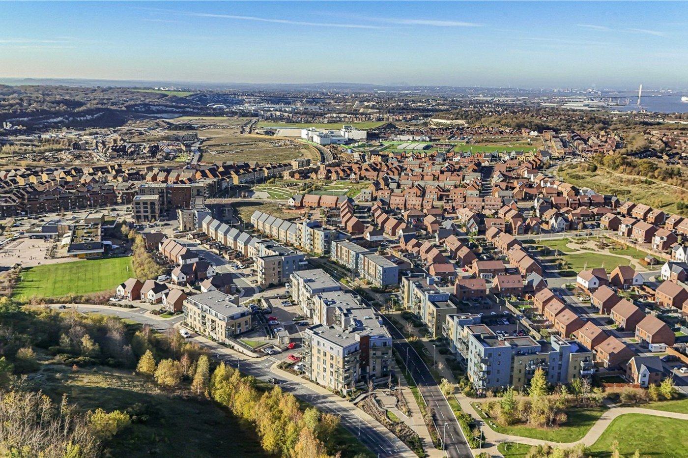 2 bedroom property for sale in Castle Hill | Robinson Jackson