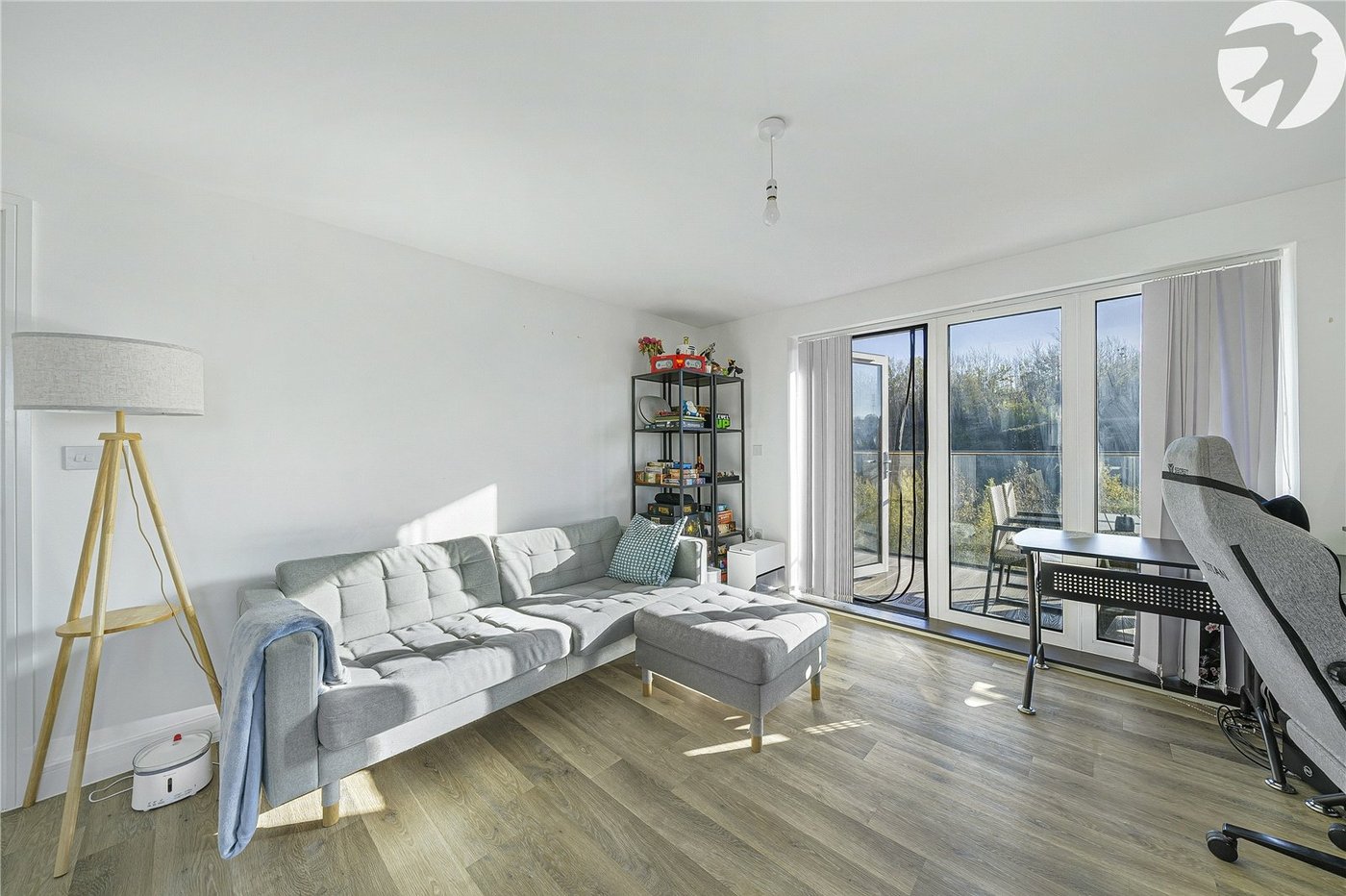 2 bedroom property for sale in Castle Hill | Robinson Jackson