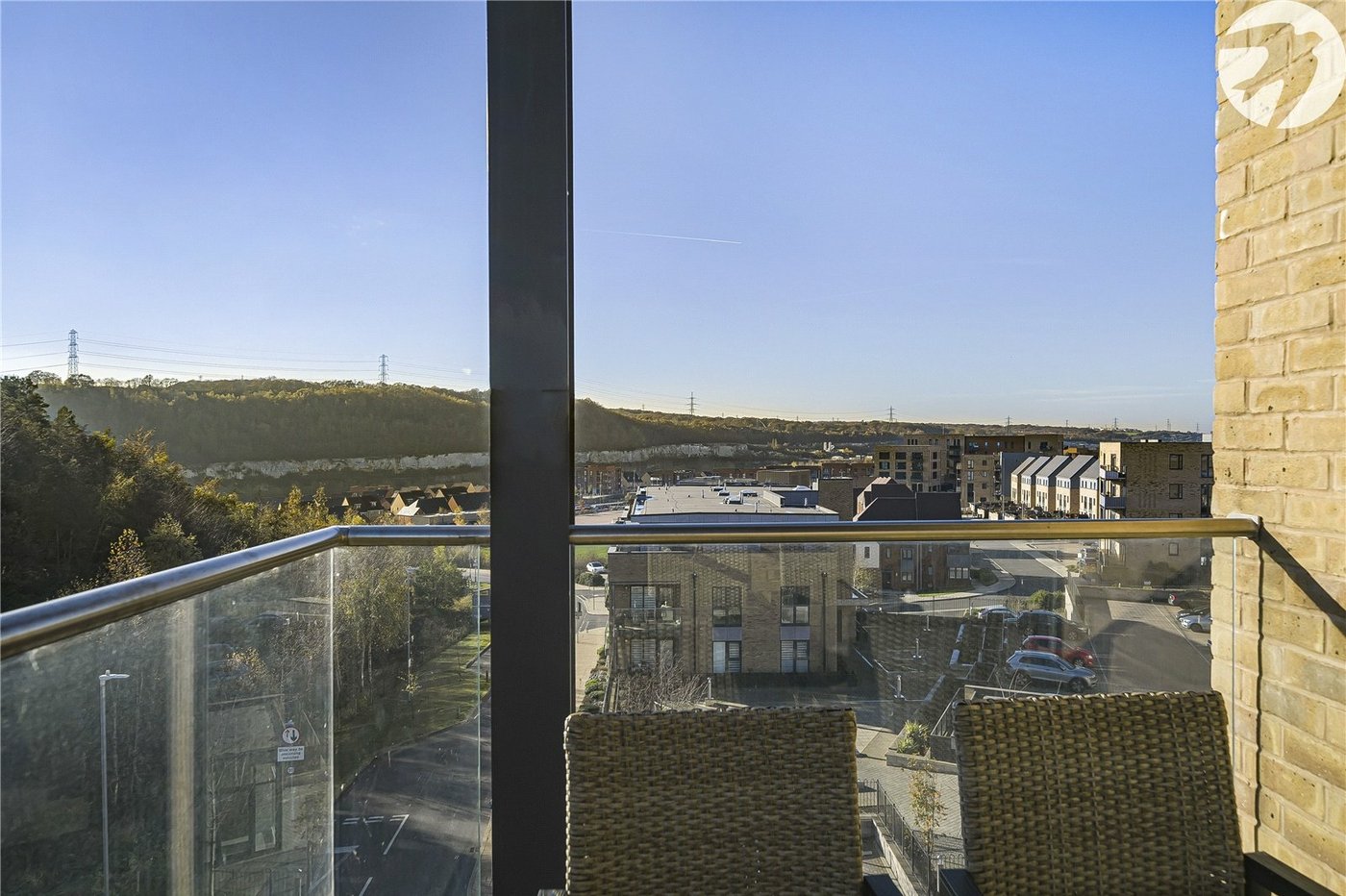 2 bedroom property for sale in Castle Hill | Robinson Jackson