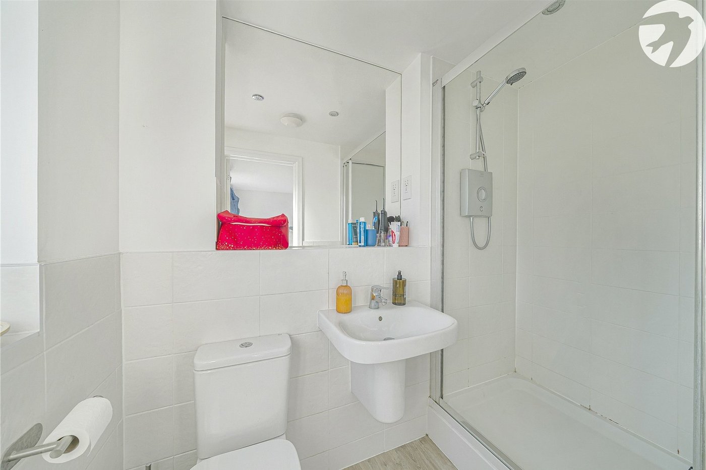 2 bedroom property for sale in Castle Hill | Robinson Jackson