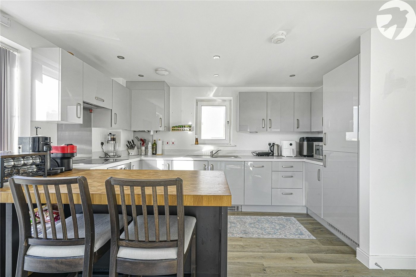 2 bedroom property for sale in Castle Hill | Robinson Jackson