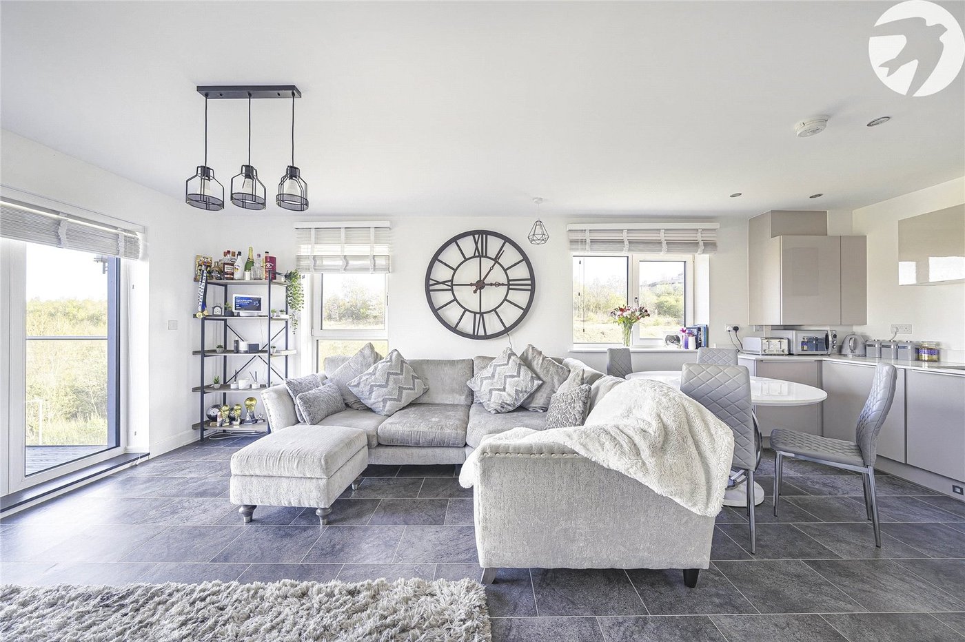 2 bedroom property for sale in Castle Hill | Robinson Jackson