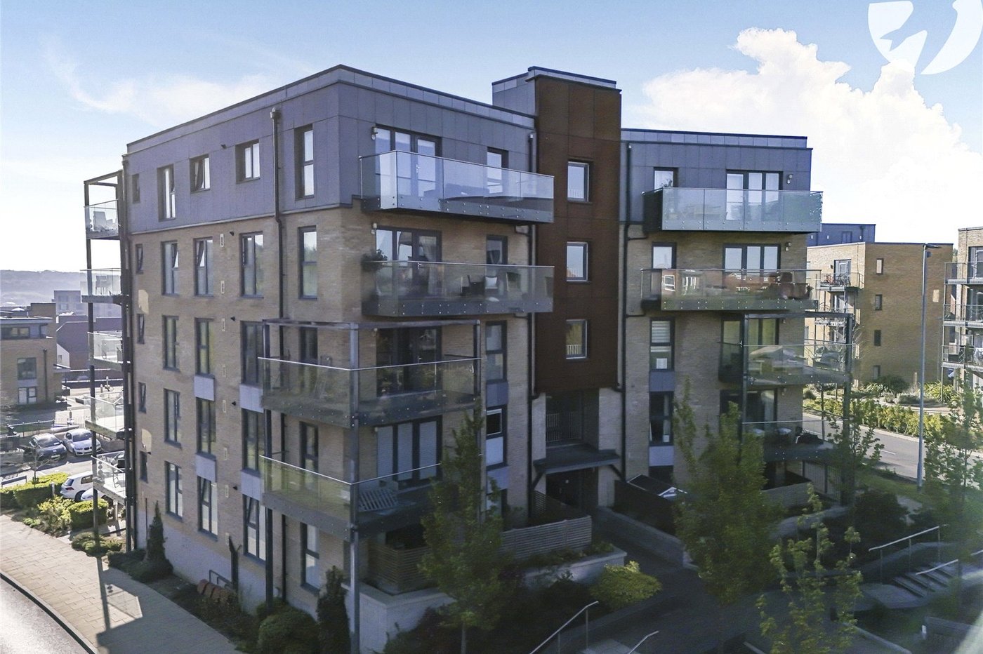 2 bedroom property for sale in Castle Hill | Robinson Jackson