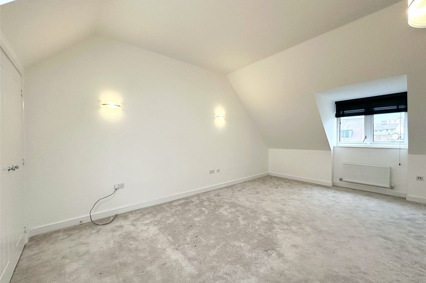 4 bedroom house for sale in Ebbsfleet Valley | Robinson Jackson