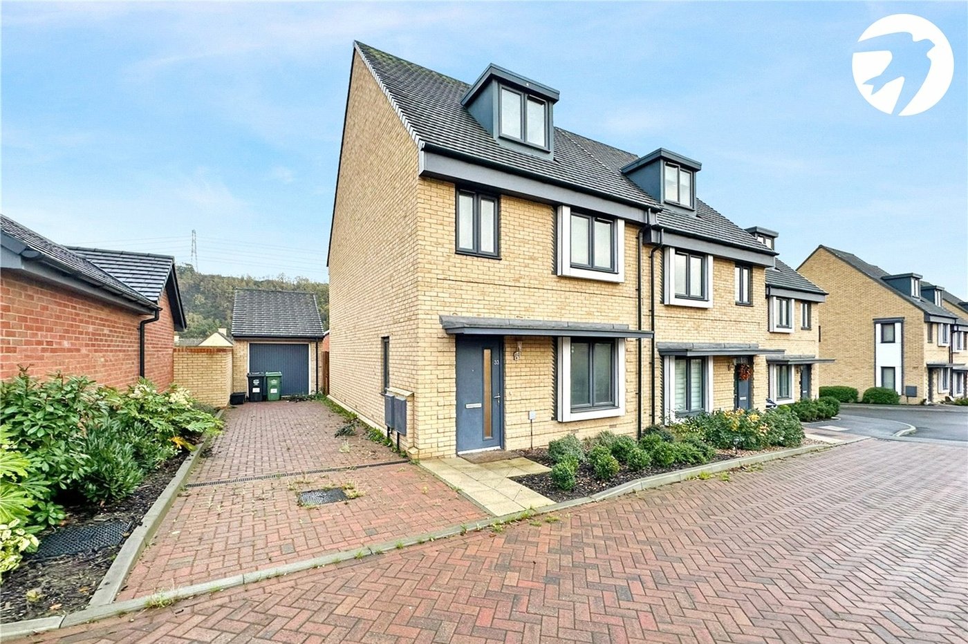 4 bedroom house for sale in Ebbsfleet Valley | Robinson Jackson