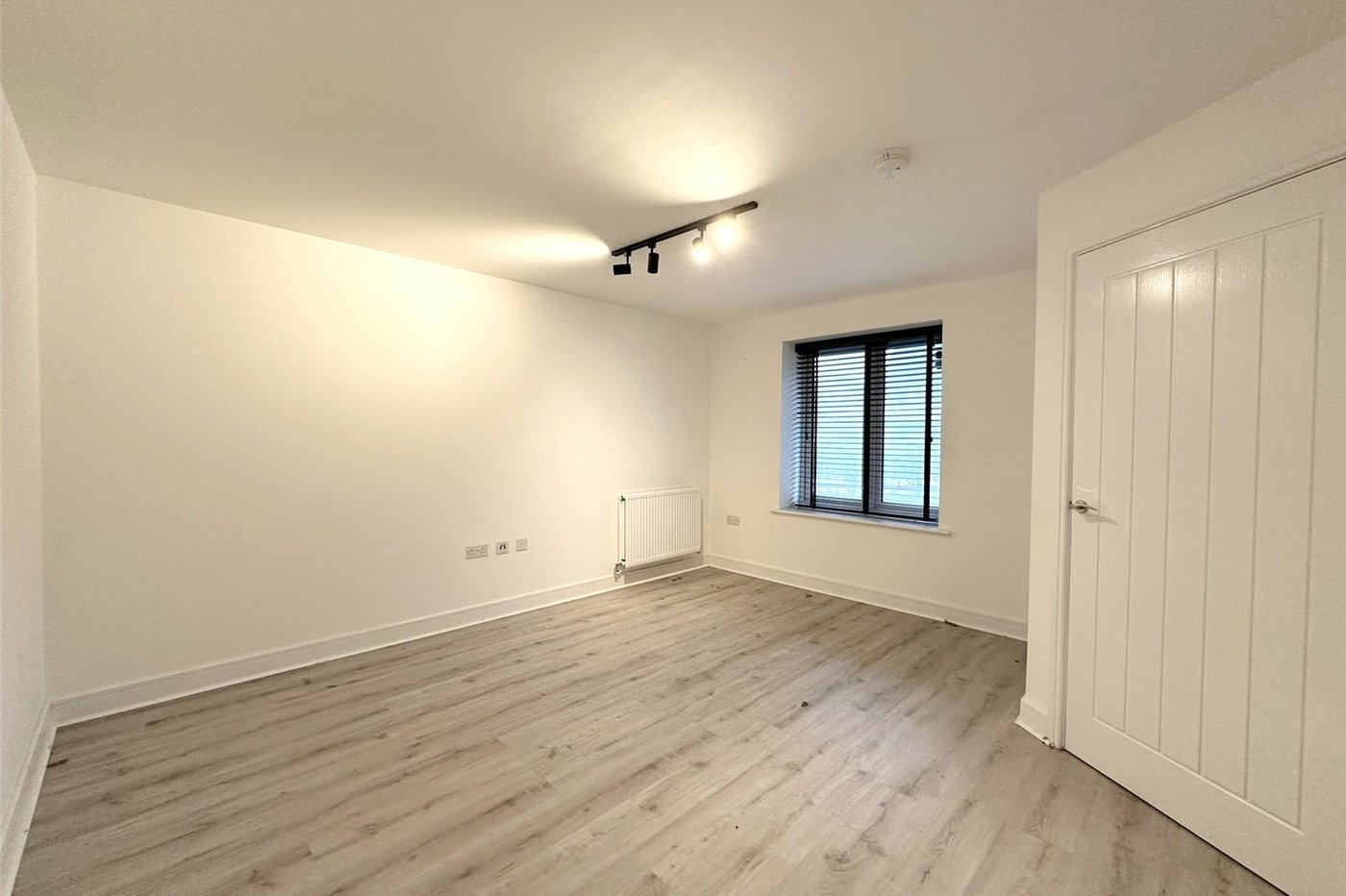 4 bedroom house for sale in Ebbsfleet Valley | Robinson Jackson