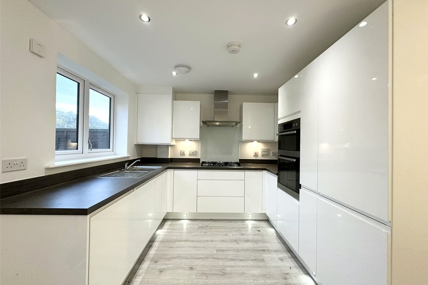 4 bedroom house for sale in Ebbsfleet Valley | Robinson Jackson