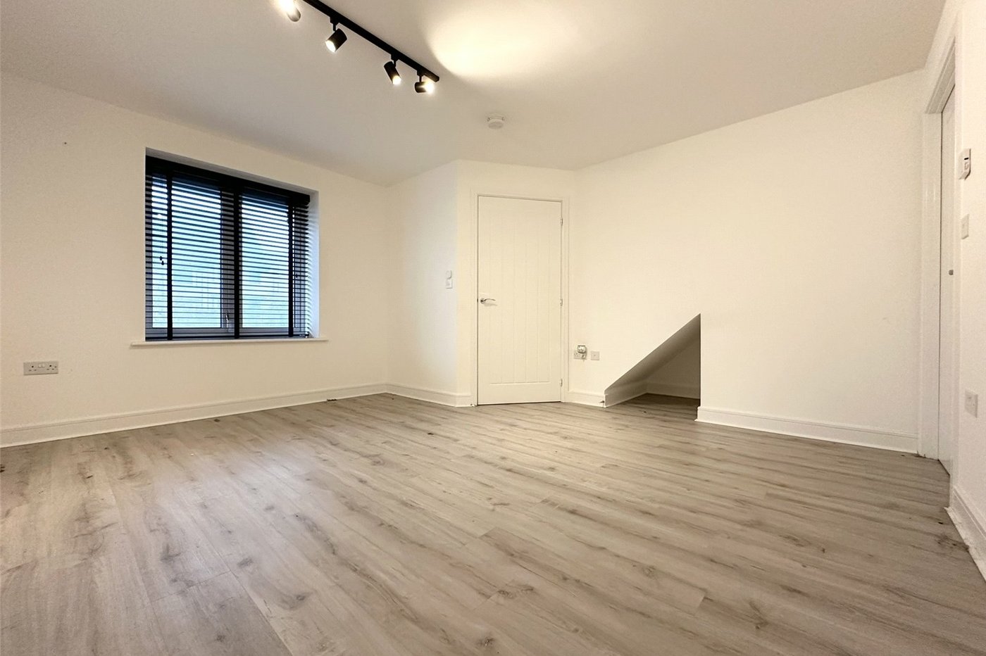 4 bedroom house for sale in Ebbsfleet Valley | Robinson Jackson