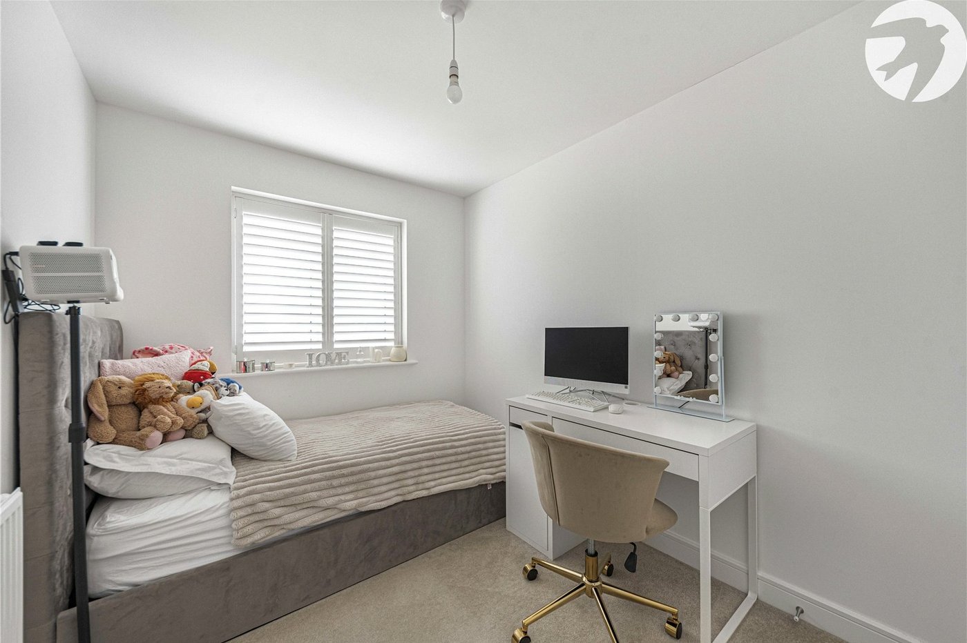 4 bedroom house for sale in Ebbsfleet Valley | Robinson Jackson