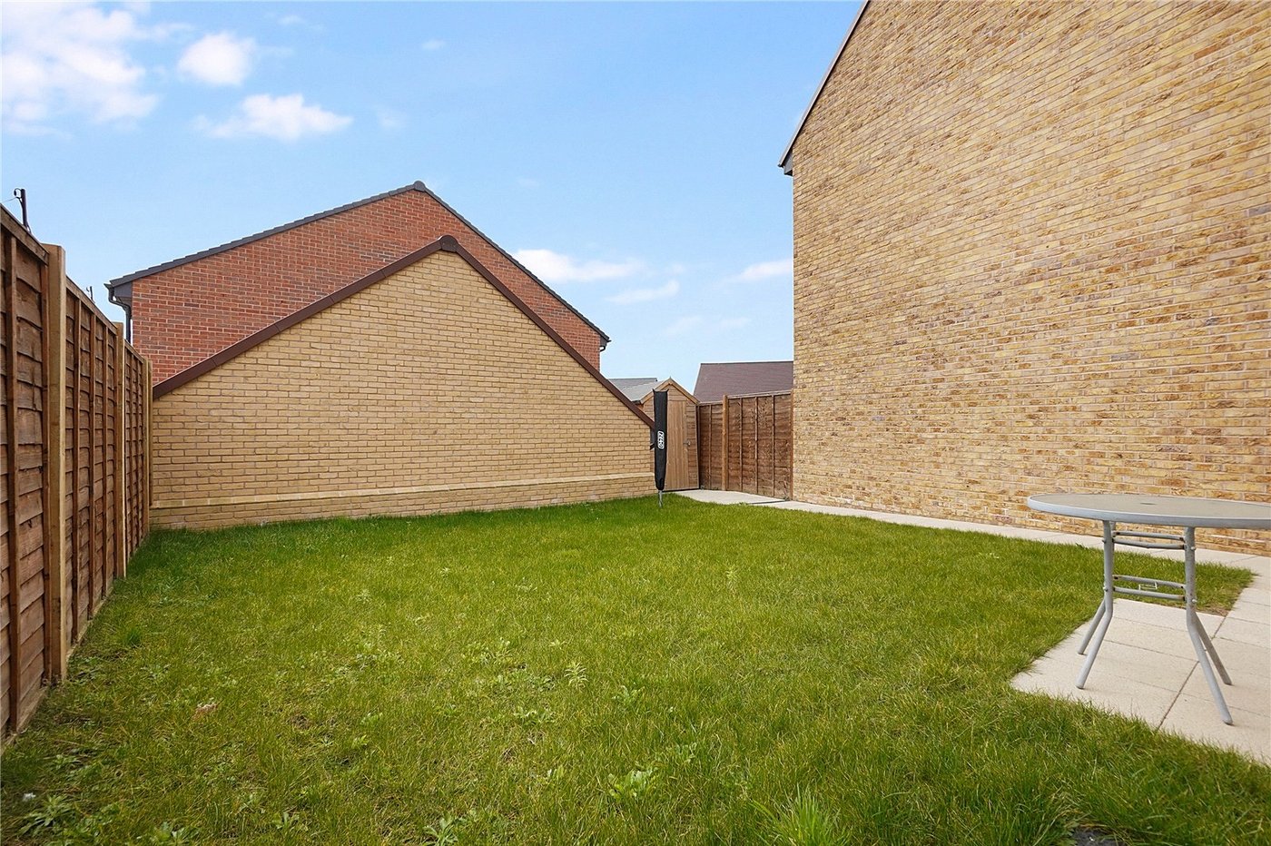 4 bedroom house for sale in Ebbsfleet Valley | Robinson Jackson