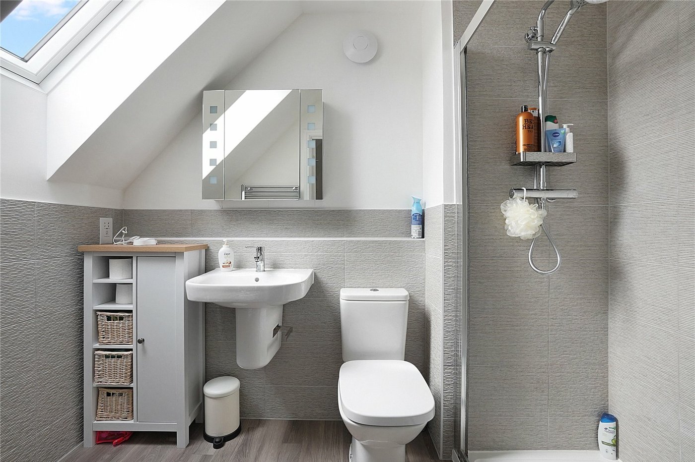 4 bedroom house for sale in Ebbsfleet Valley | Robinson Jackson