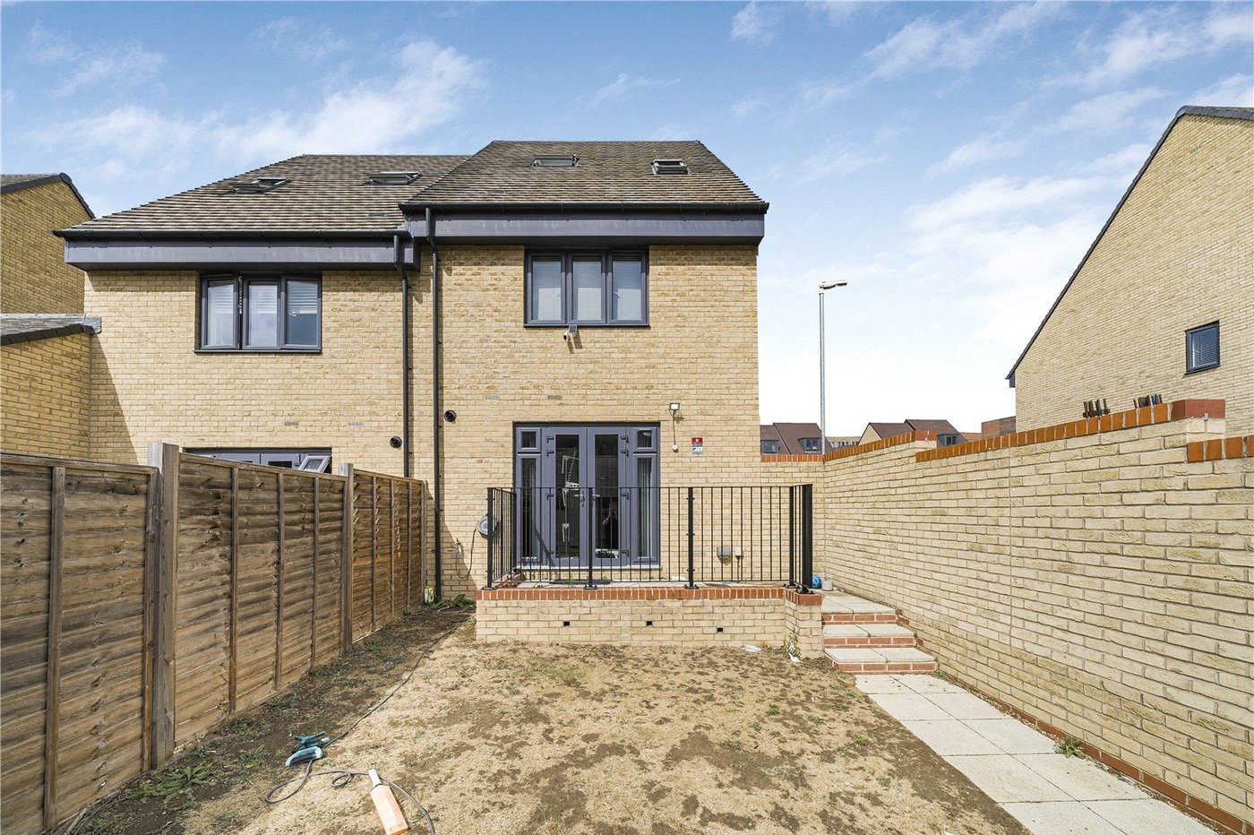 3 bedroom property for sale in Ebbsfleet Valley | Robinson Jackson