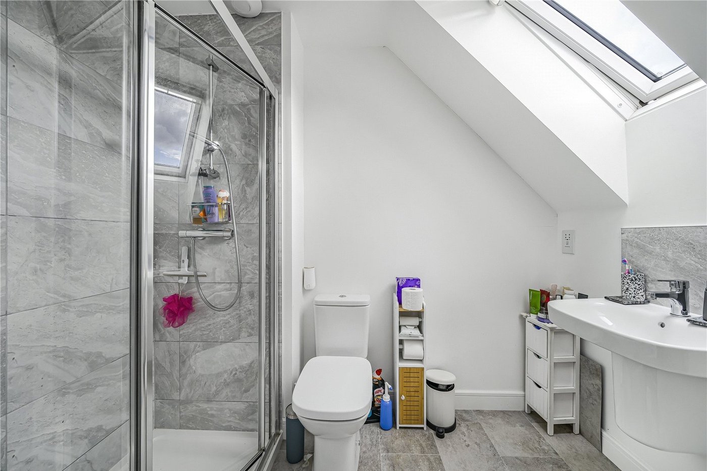 3 bedroom property for sale in Ebbsfleet Valley | Robinson Jackson