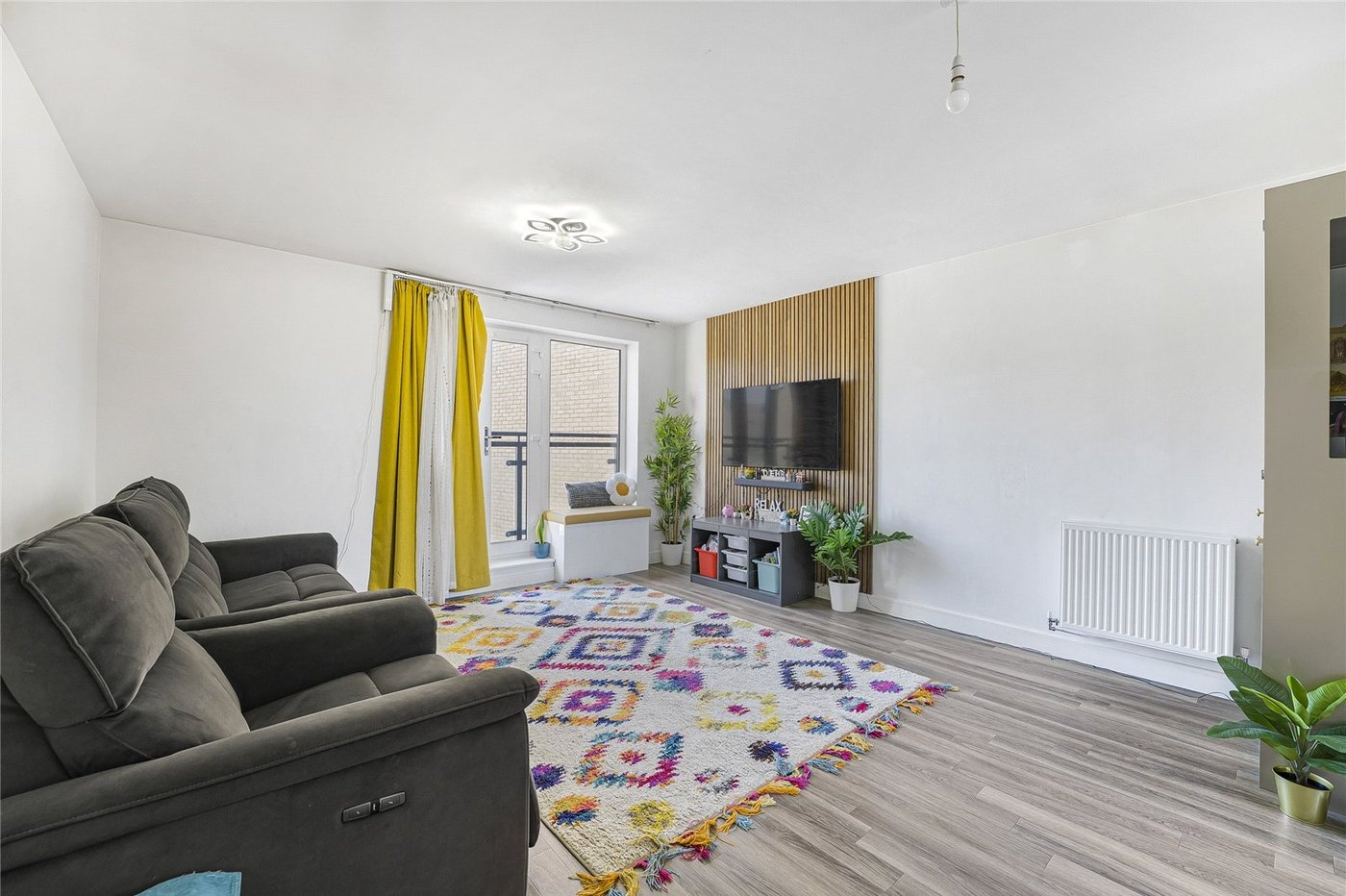 2 bedroom property for sale in Ebbsfleet Valley | Robinson Jackson