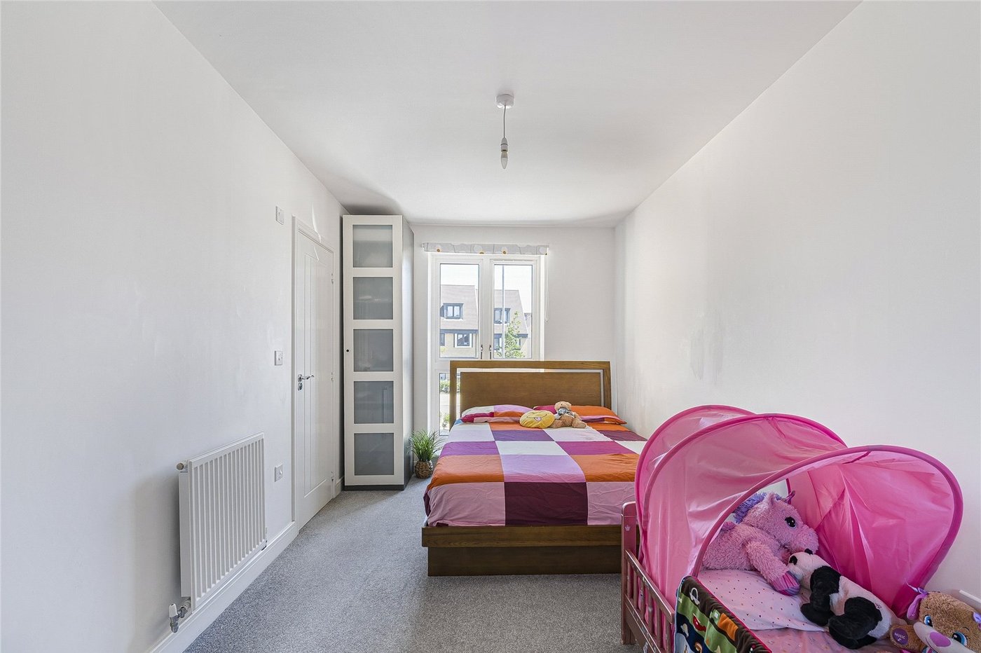2 bedroom property for sale in Ebbsfleet Valley | Robinson Jackson