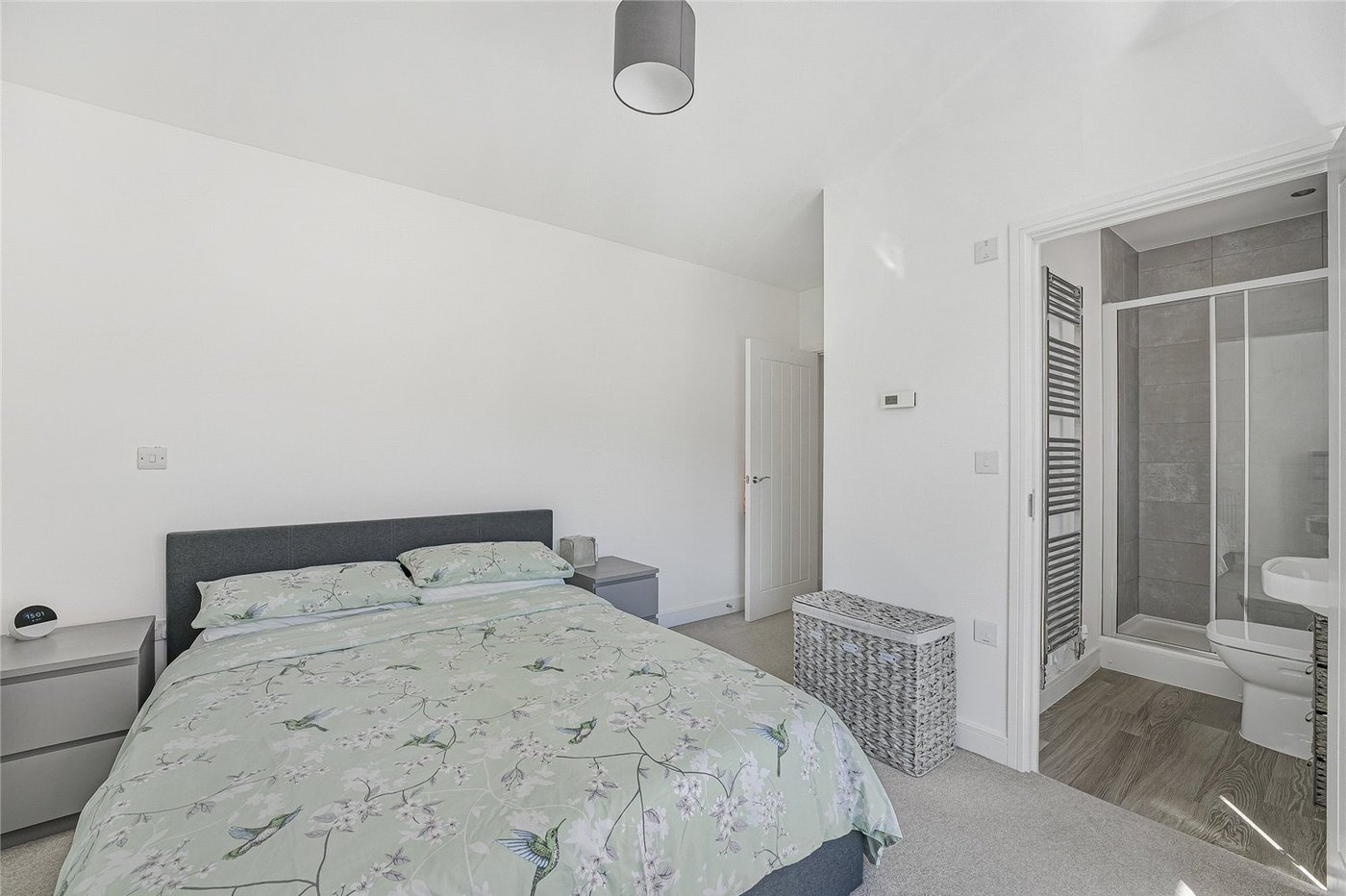 2 bedroom property for sale in Ebbsfleet Valley | Robinson Jackson