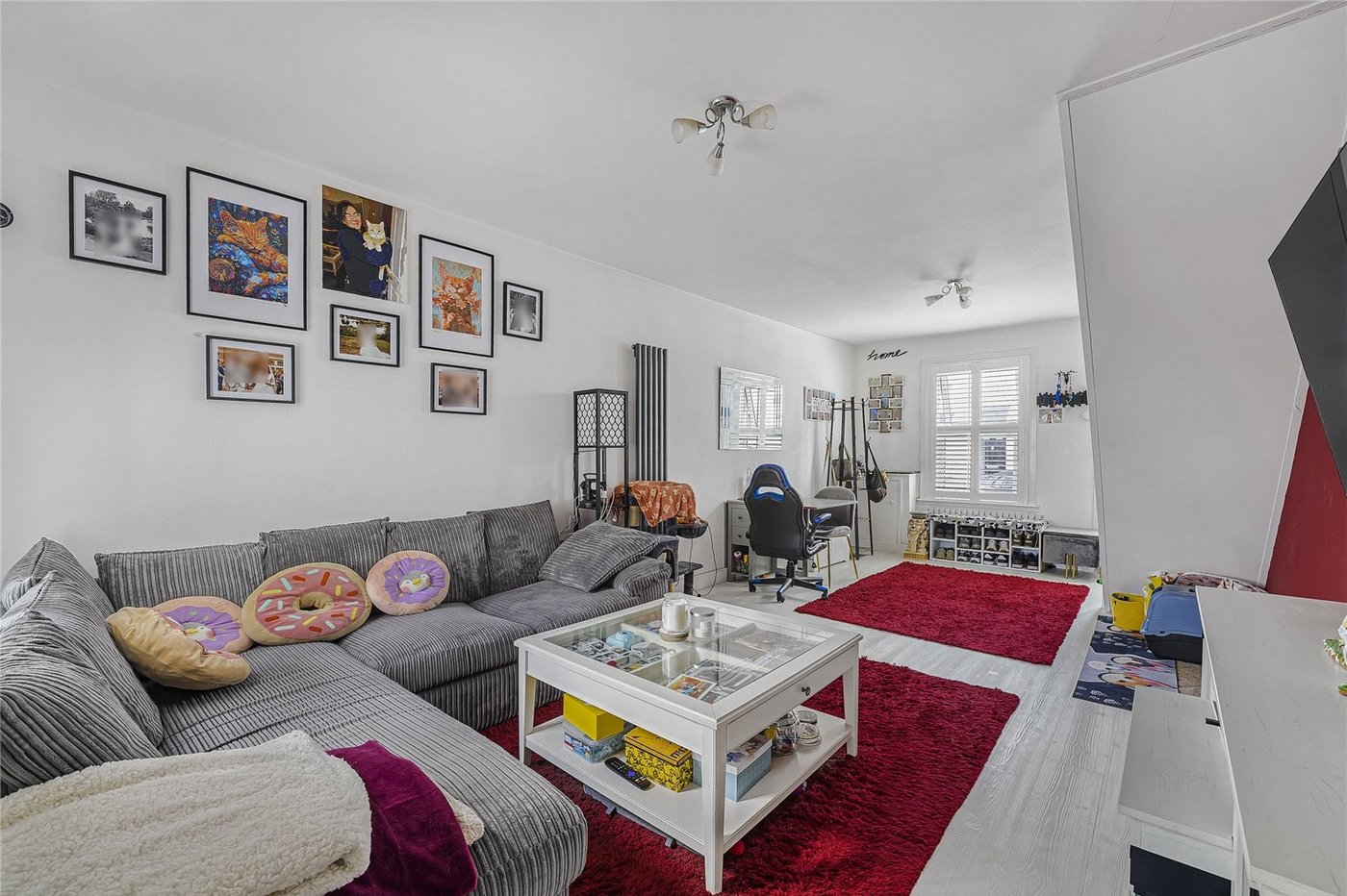 2 bedroom house for sale in Greenhithe | Robinson Jackson