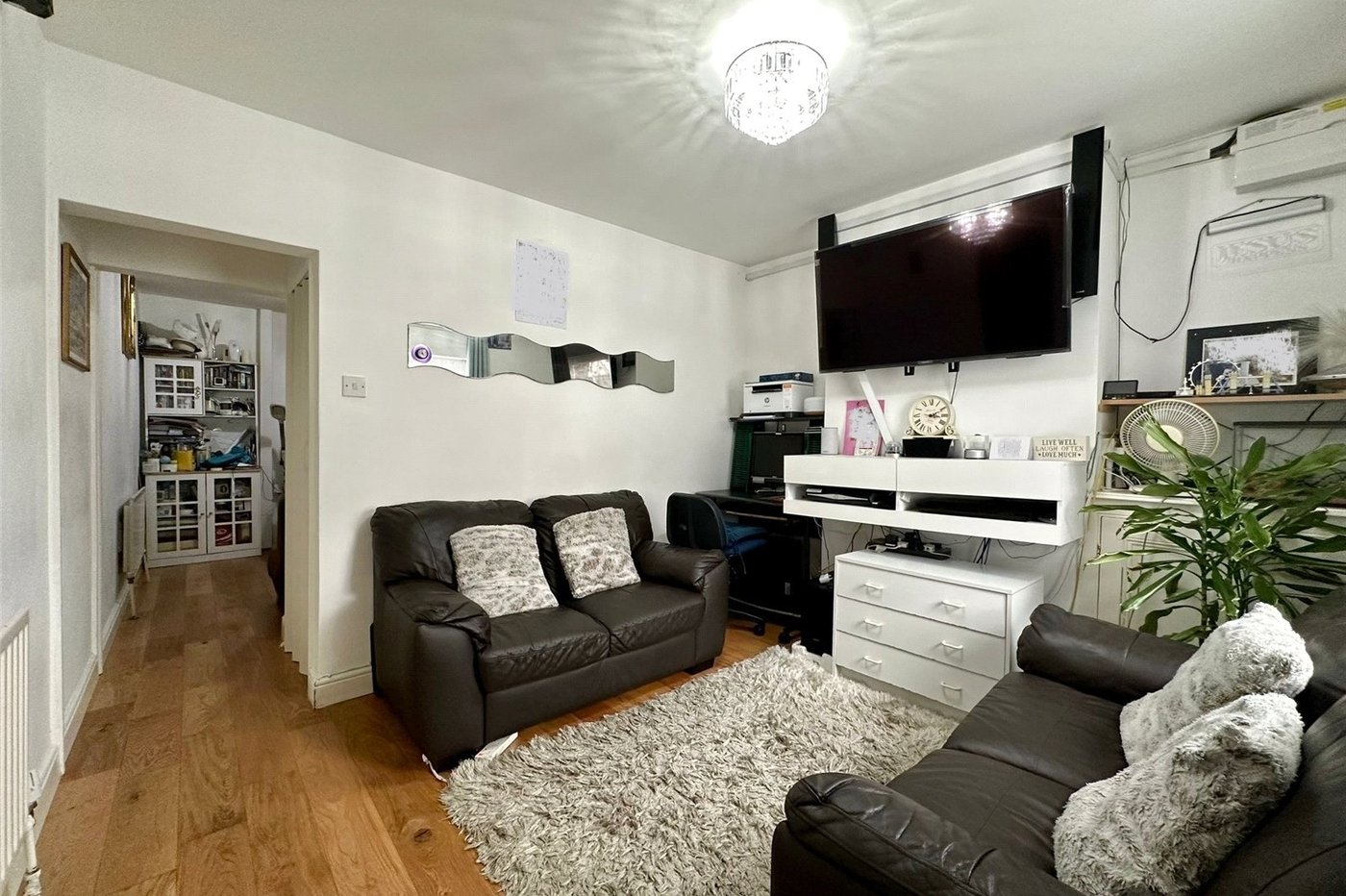 2 bedroom house for sale in Swanscombe | Robinson Jackson