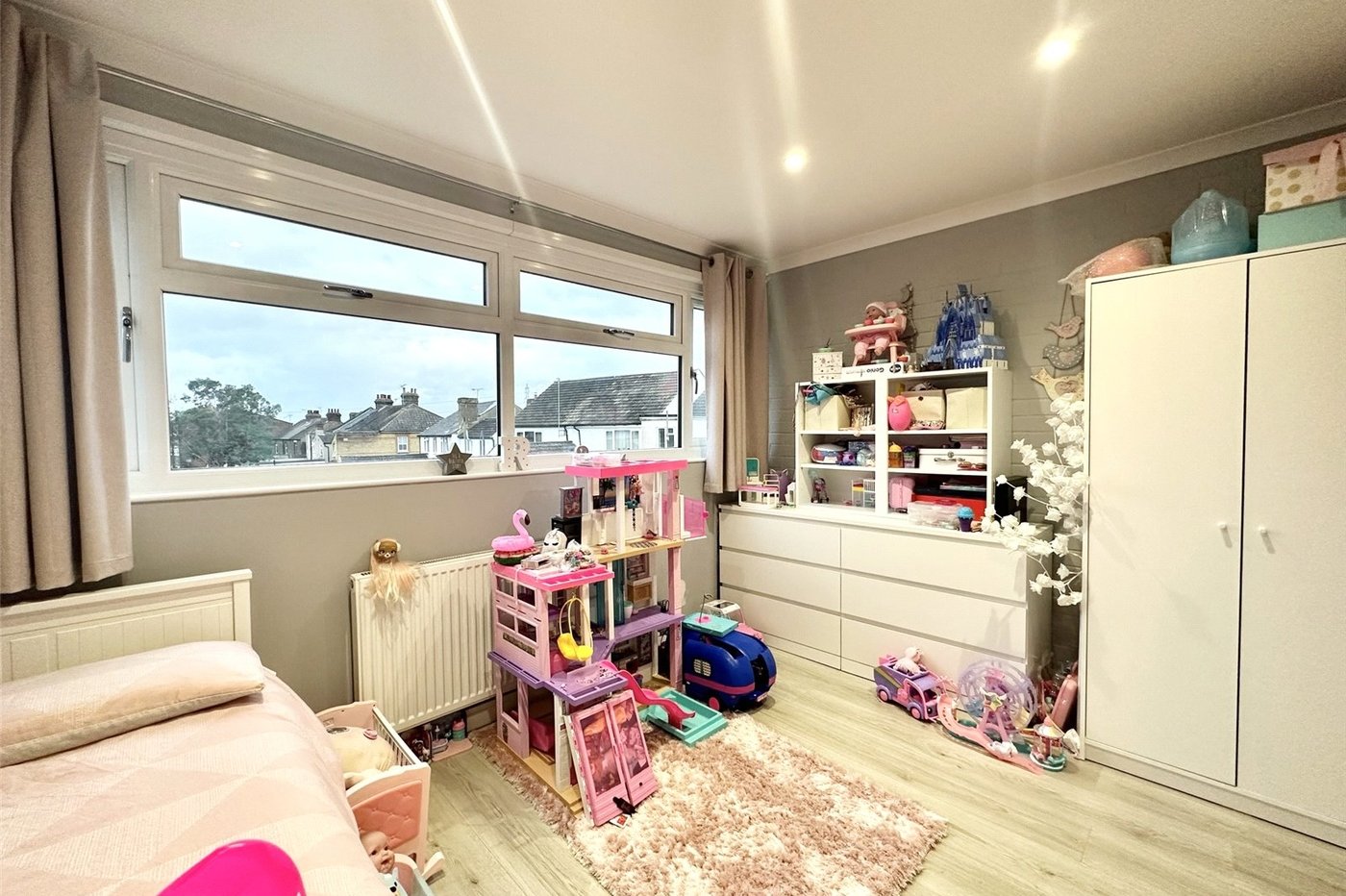 house for sale in Kent, DA10 Robinson Jackson