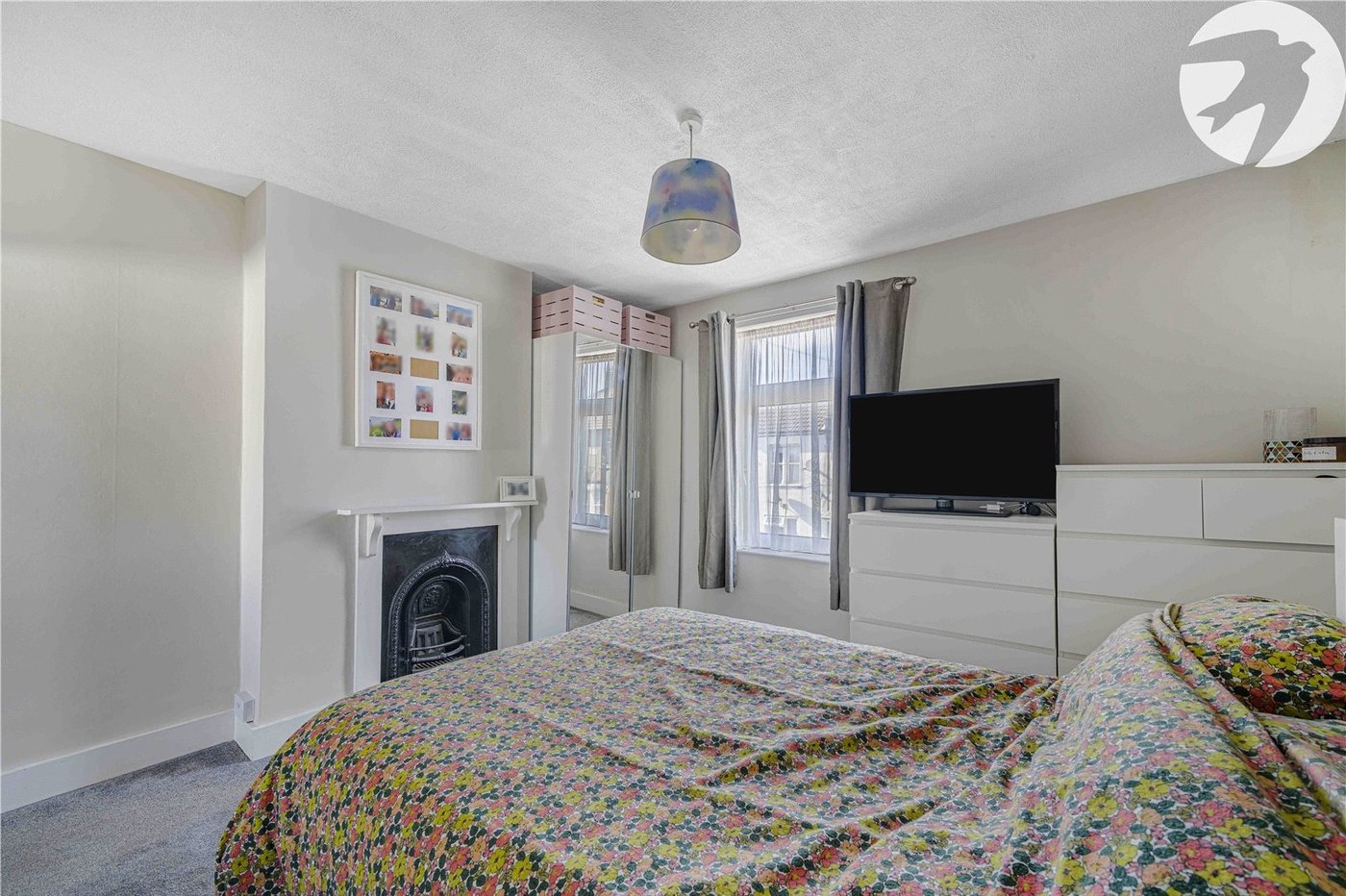 2 bedroom house for sale in Swanscombe | Robinson Jackson
