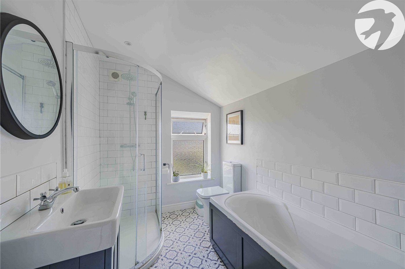 2 bedroom house for sale in Swanscombe | Robinson Jackson