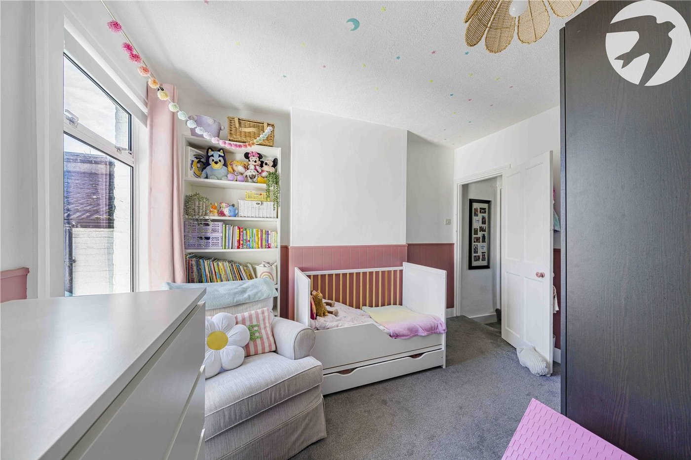 2 bedroom house for sale in Swanscombe | Robinson Jackson