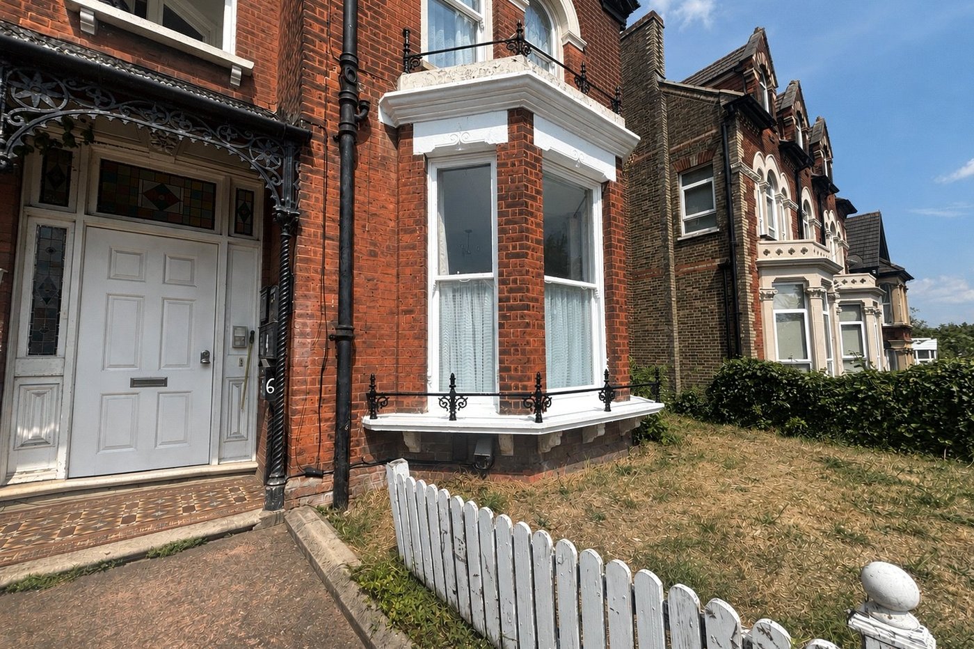 1 bedroom property for sale in Rochester | Robinson Michael & Jackson