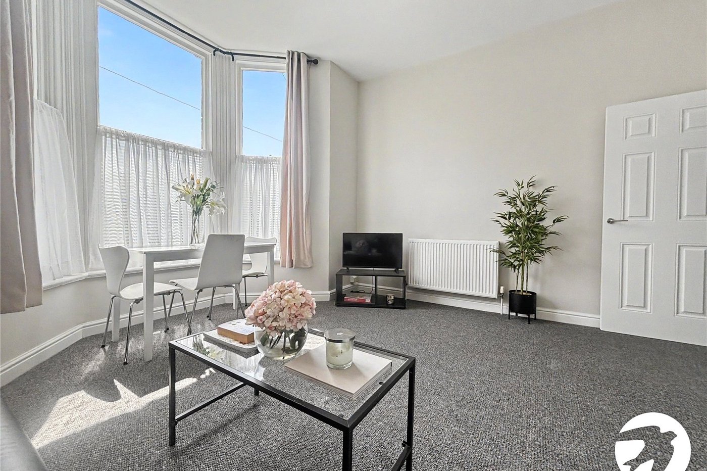 1 bedroom property for sale in Rochester | Robinson Michael & Jackson