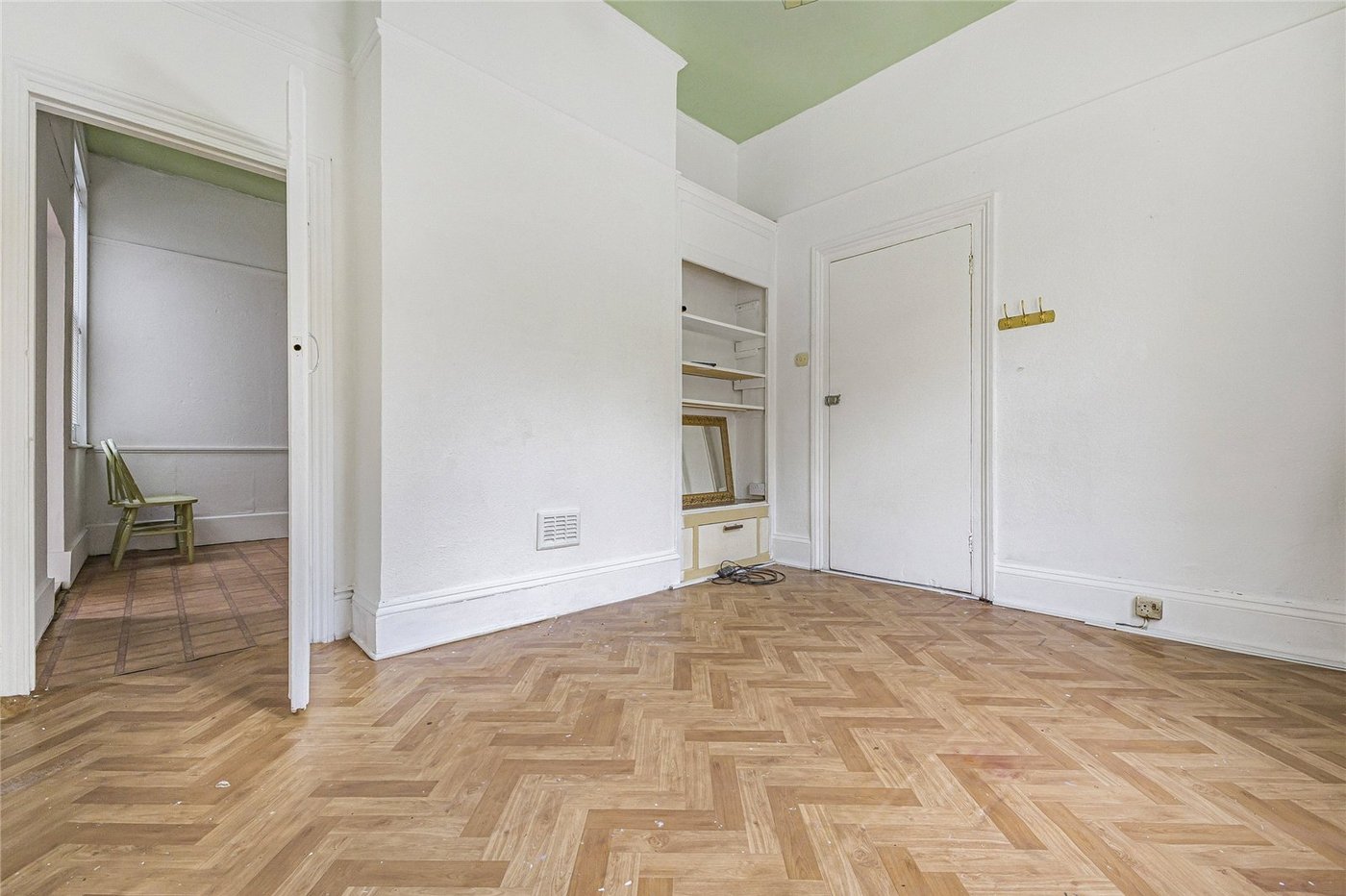 1 bedroom property for sale in Strood | Robinson Michael & Jackson