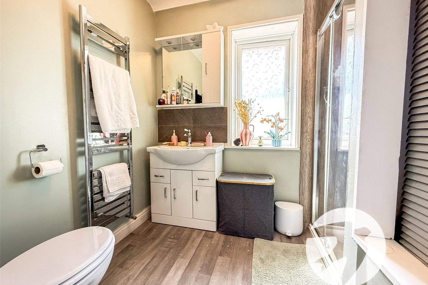 3 bedroom house for sale in London | Robinson Jackson