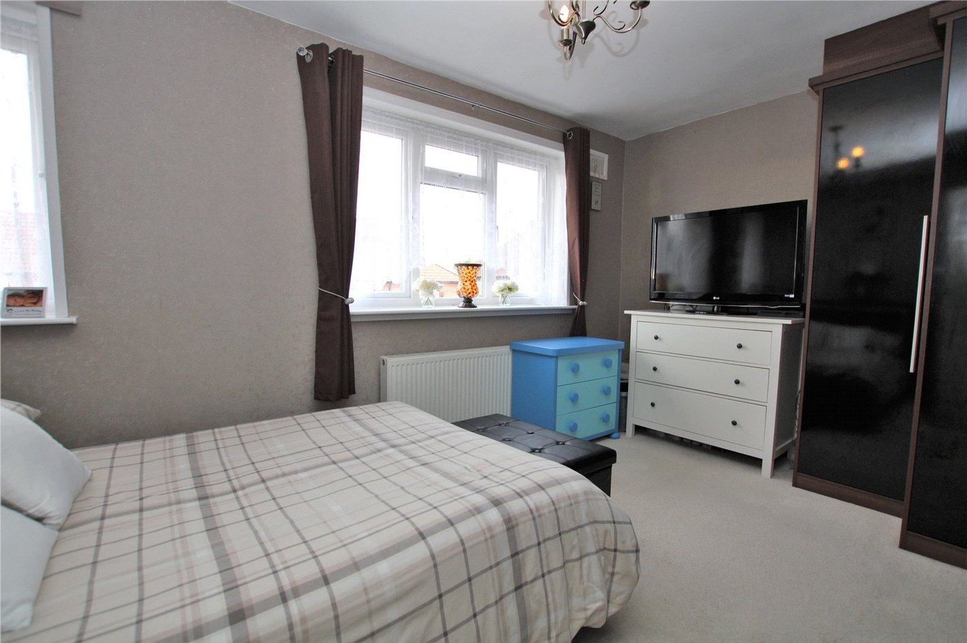 2 bedroom house for sale in Mottingham | Robinson Jackson