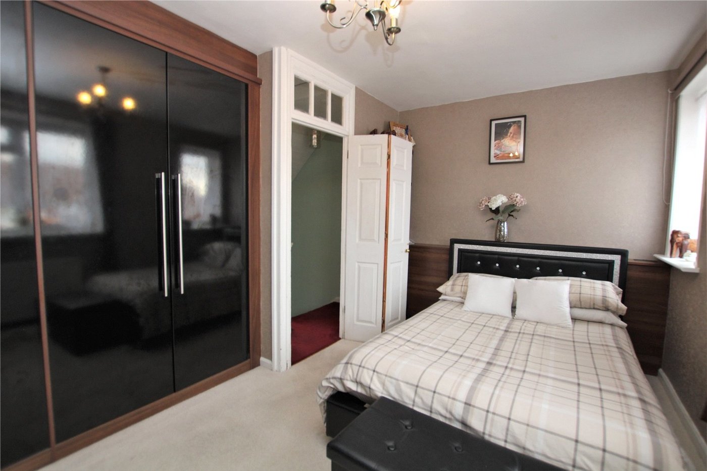 2 bedroom house for sale in Mottingham | Robinson Jackson