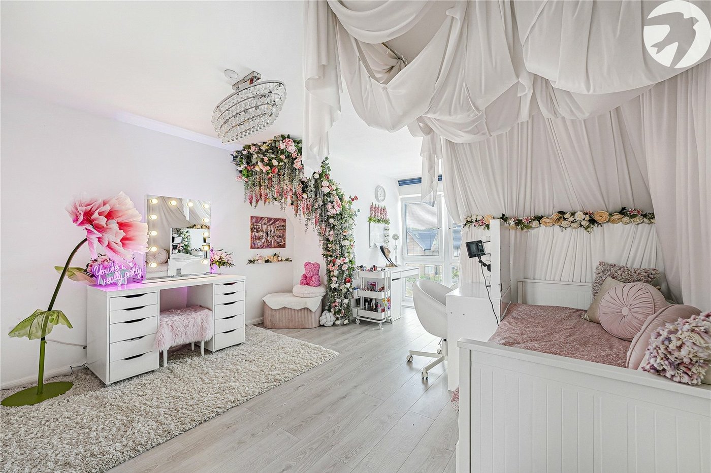 4 bedroom house for sale in Greenhithe | Robinson Jackson